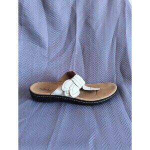 Clarks Collection Ultimate Comfort Sandals Women's 8 White Thong Flip Flop